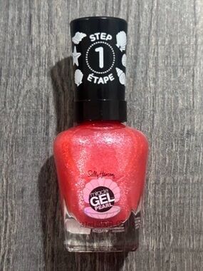 💞 New Sally Hansen Miracle Gel in Rare Red Pearl